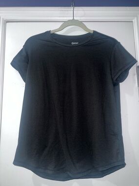 Quince Black Short Sleeve Crewneck Tee — Classic Women's Top